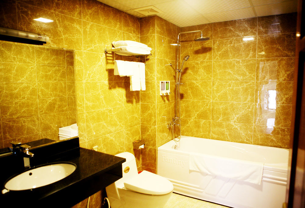 Bounty Hotel Hanoi Bagian luar foto